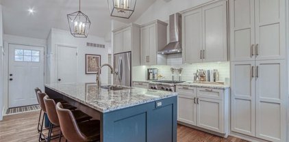 2119 W 74th Terrace, Prairie Village