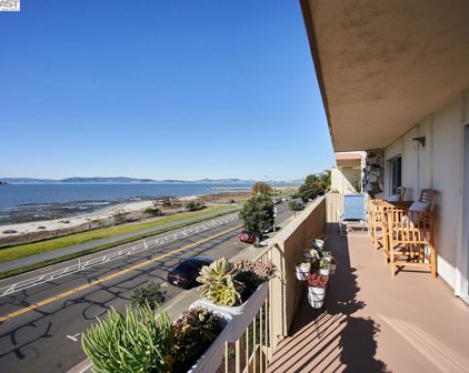 301 Broadway Unit #304, Alameda