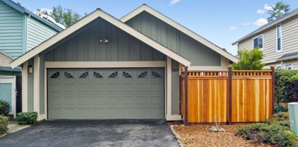 207 Lockewood LN, Scotts Valley