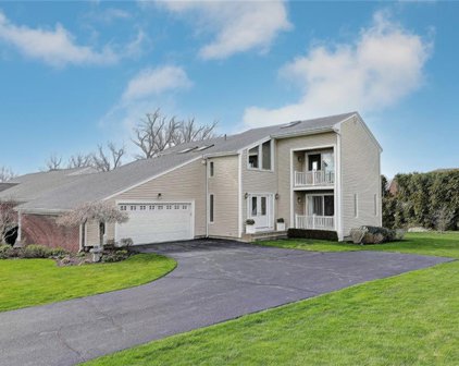 9 Hanley Farm  Drive, Warren