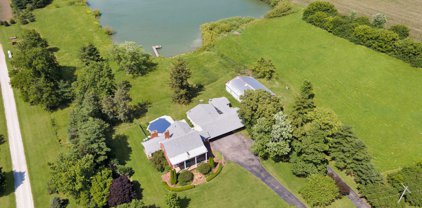 830 E Old Us 150, Farmer City