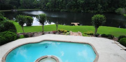 1070 Lake Charles Drive, Roswell