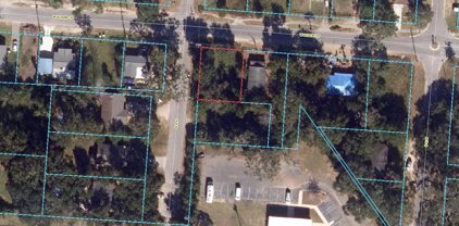 2300 W W Blk Blount Street, Pensacola