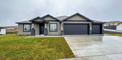 6198 W 30th Pl, Kennewick