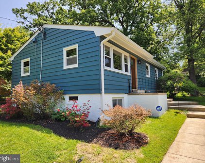 11212 Valley View Ave, Kensington
