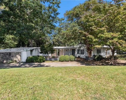 600 Mountain View Circle, Gainesville