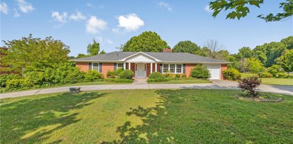3722 Fraternity Church Road, Winston Salem