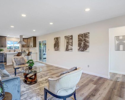 1518 Rolling Hills Dr, Oceanside