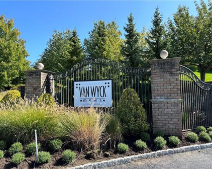 3010 Bennington Drive, Fishkill