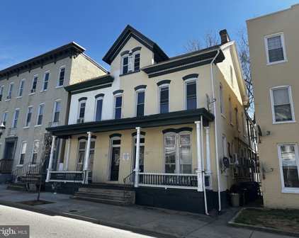 220 Summit Ave, Hagerstown