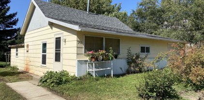 210 6th Street N, New Salem