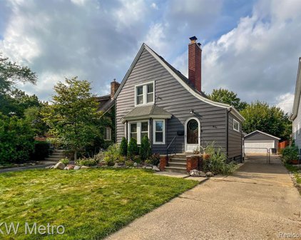 876 W DRAYTON, Ferndale