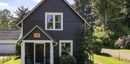175 Mineral Hill Road, Mineral