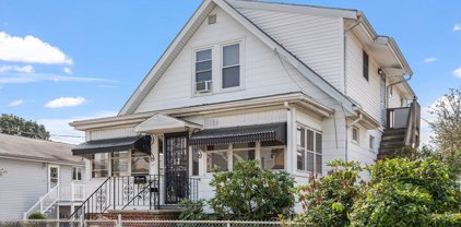 17 Marlboro Street, Malden