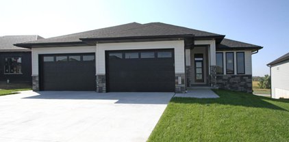 7233 Swiss Alps Avenue, Lincoln
