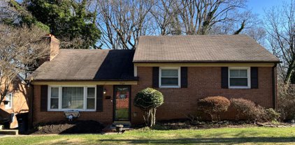 7306 Finns Ln, Lanham