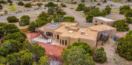 8 La Paz Loop, Santa Fe