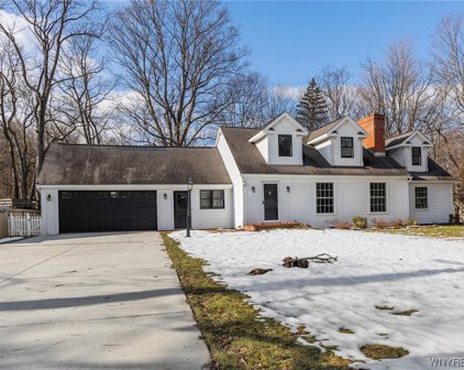 21 Metzger Drive, Orchard Park