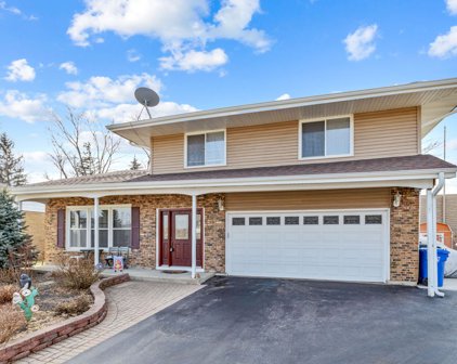 2914 Briarwood Drive, Arlington Heights