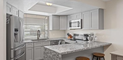 440 Citracado Pkwy Unit 5, Escondido