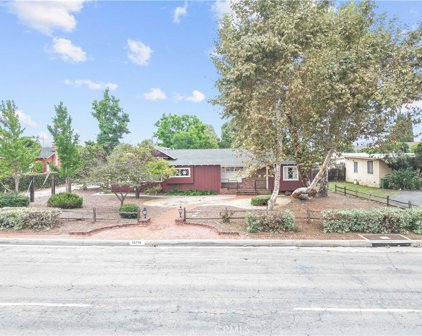 14714 Broadway, Whittier