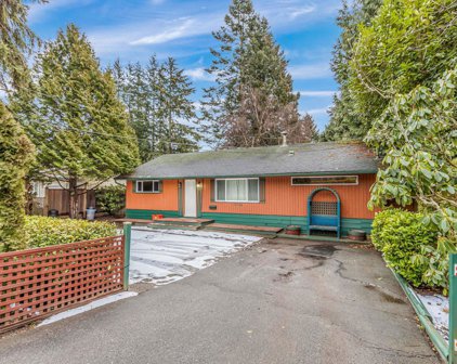 13726 North Bluff Road, White Rock