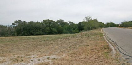 00 River Bluff, Castroville