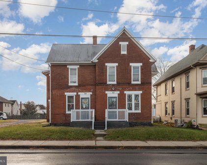 157-159 E York St, Biglerville