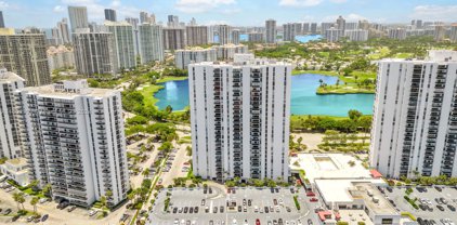 3675 N Country Club Dr Unit #2402, Aventura