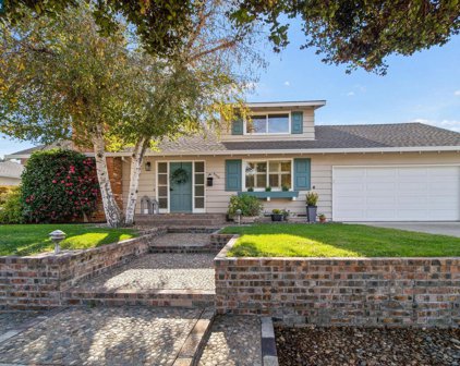 4566 Lincoln Dr, Concord