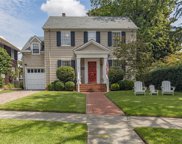 912 Larchmont Crescent, West Norfolk image
