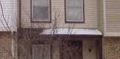 106 Charing Ct, Sterling
