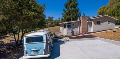 11 Recreation DR, La Honda
