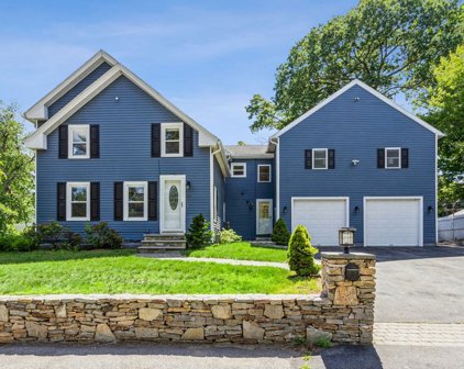 44 Pine Street, Hudson