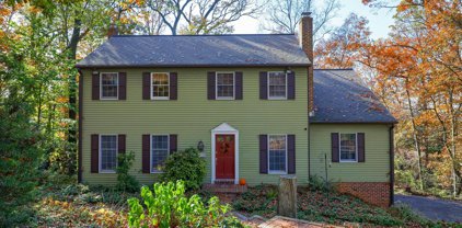 3080 Lyndana Dr, Lancaster