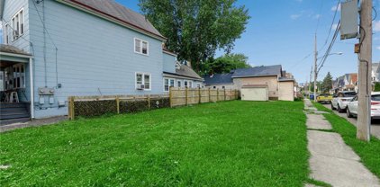 110 Selkirk  Street, Buffalo City-140200