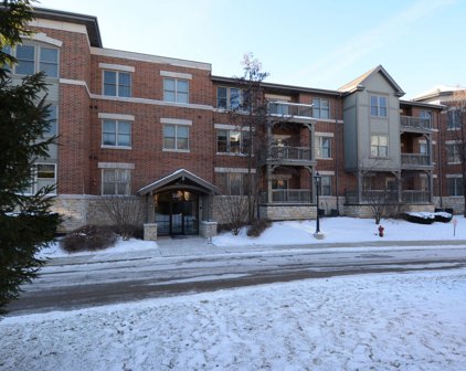 267 E Railroad Avenue Unit #104, Bartlett