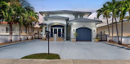 1131 Stillwater Dr, Miami Beach