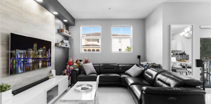 8800 Nw 107th Ct Unit #204, Doral