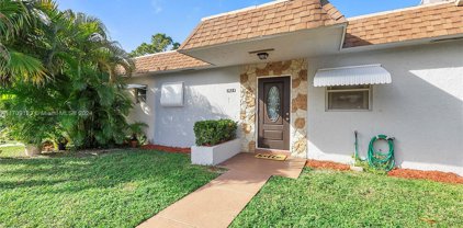 419 Sw Natura Ave Unit #B, Deerfield Beach