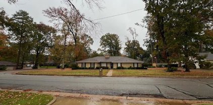 8220 Yale Dr, Tyler