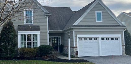 131 Bank Barn Ln, Lancaster