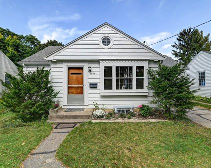 1810 Vahlen Street, Madison
