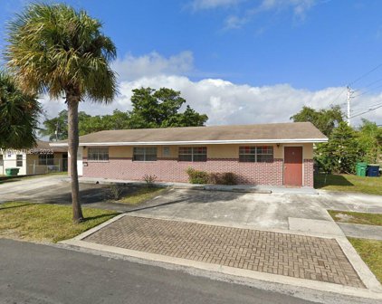 990 Phippen Waiters Rd, Dania Beach