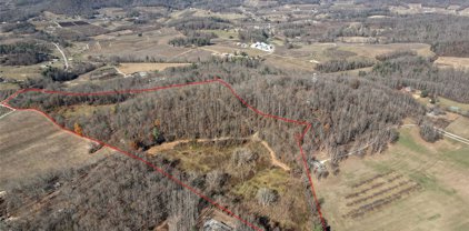 854 Bearwallow  Road, Hendersonville