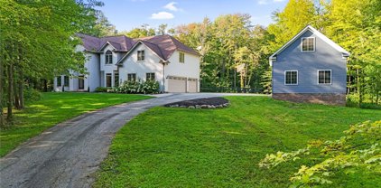 10710 Dawson Drive, Chagrin Falls