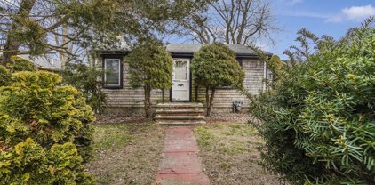 34 Mildred Ave, Swansea