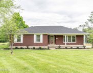 7709 Commonwealth Dr, Crestwood image