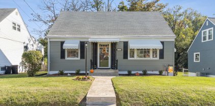 638 Longview Dr, Catonsville