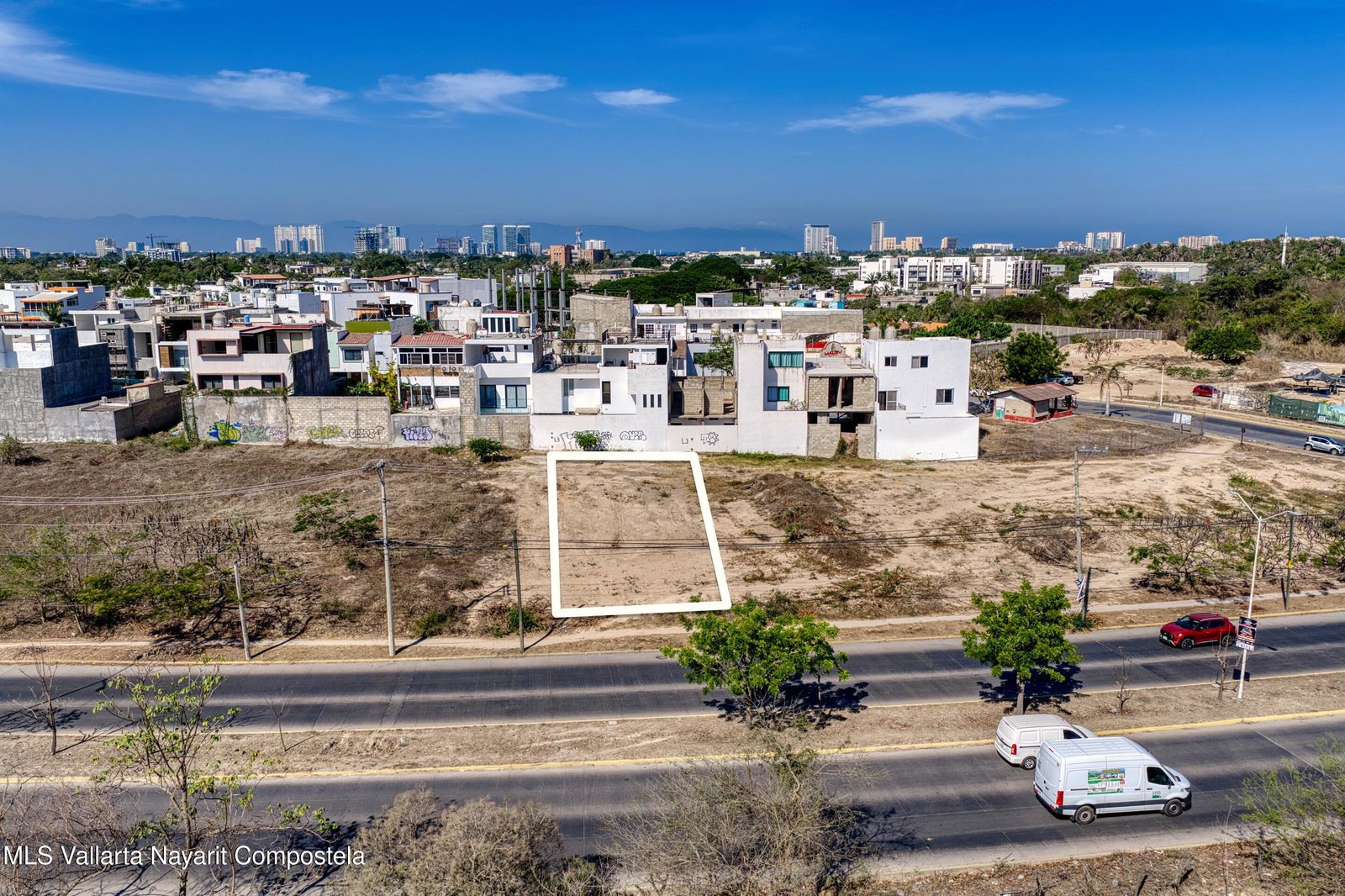 Lot 3 MzT Av. de Los Poetas, Puerto Vallarta, JALISCO N/A — Villas Universidad